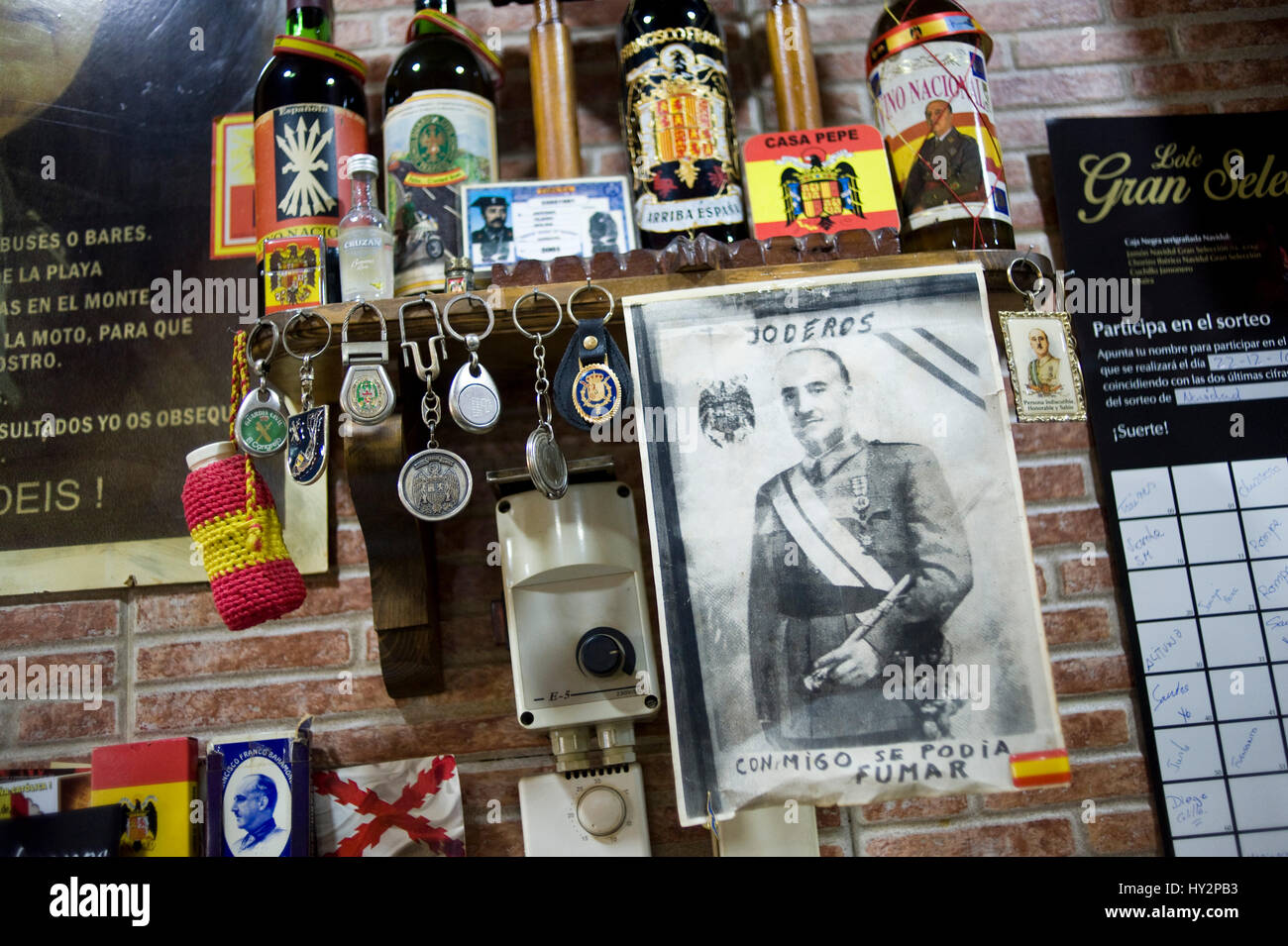 El Cangrejo Bar restaurant à la Solana, Ciudad Real, Espagne, rend hommage  au dictateur espagnol Francisco Franco Photo Stock - Alamy