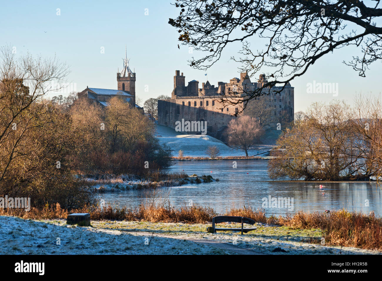 Et le Palais de Linlithgow loch, en Écosse au Royaume-Uni. Banque D'Images