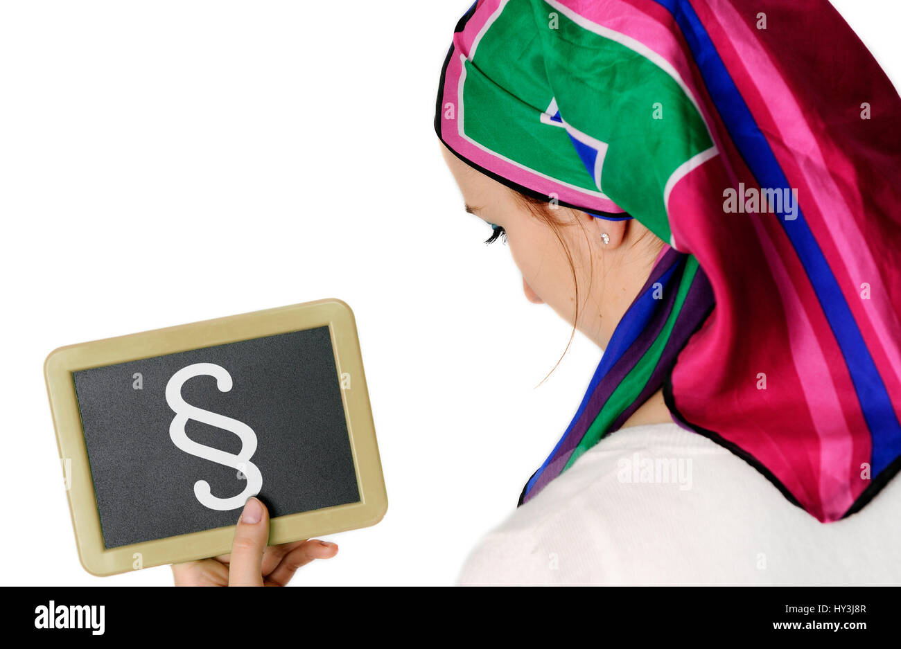 Femme avec foulard tient conseil avec les articles à la main, voile, arrêt Frau mit der Kopftuch mit der Tafel Paragrafen en main, Kopftuch-Urte Banque D'Images