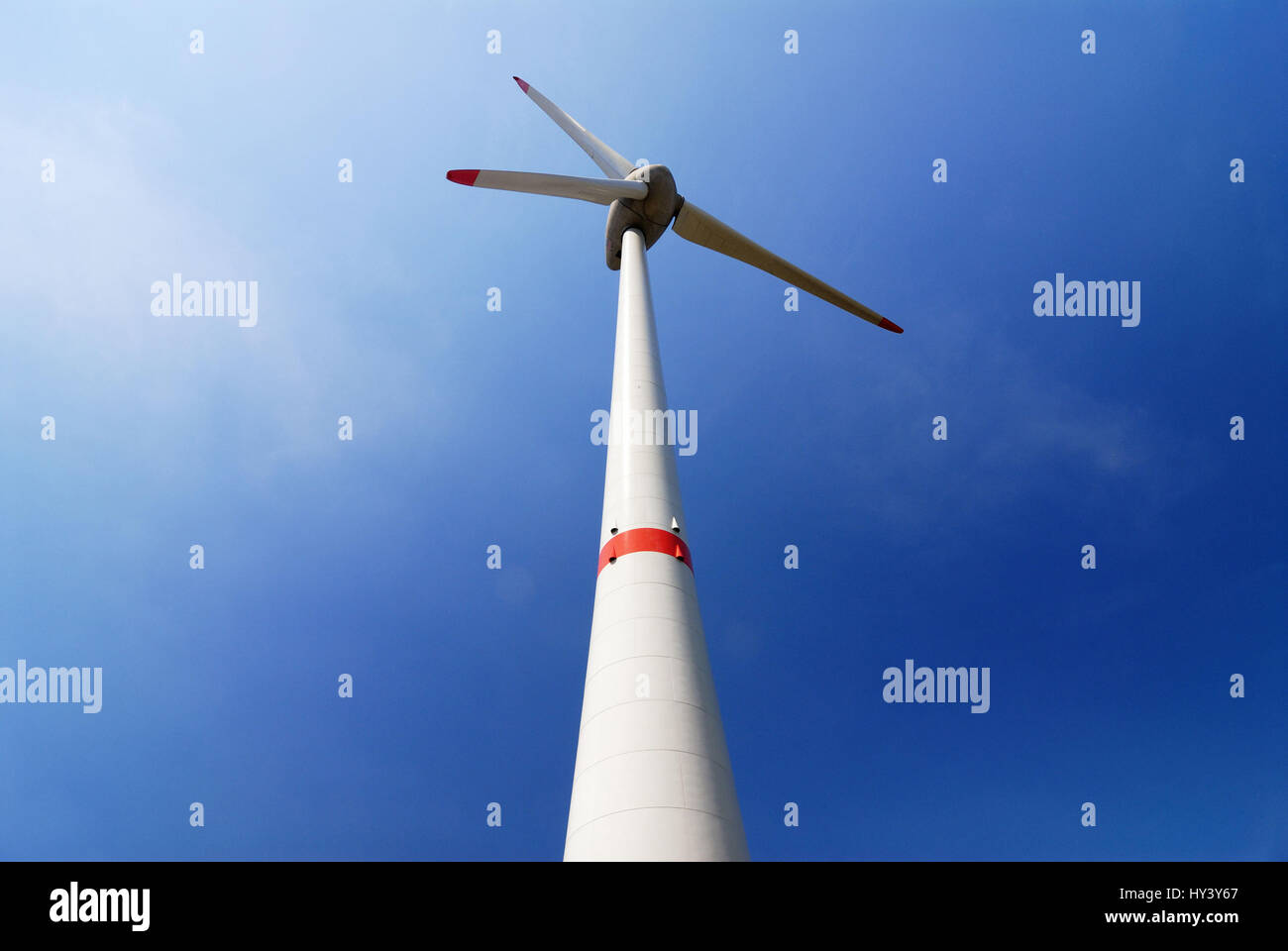 Parc éolien Enercon avec l'éolienne E-126 à Altenwerder, Hambourg, Allemagne,  Europe, Enercon Windpark mit dem Windrad E-126 à Altenwerder, Deutsch Photo  Stock - Alamy