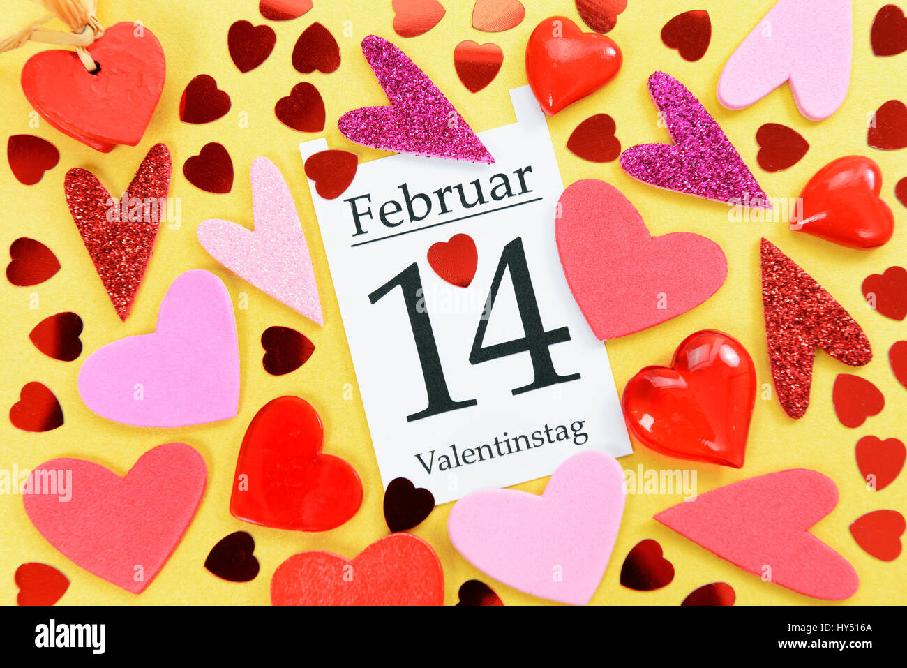Coeur et feuille de calendrier 14 février, Valentinstag Herzen und Kalenderblatt, 14. Februar Banque D'Images