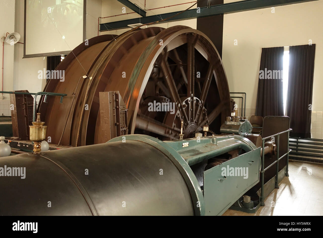 Moteur de lève-vitre, liquidation, roue, de mine de charbon, l'arbre, Coal  mining museum, Pit, Heerlen, Limbourg, Pays-Bas Photo Stock - Alamy