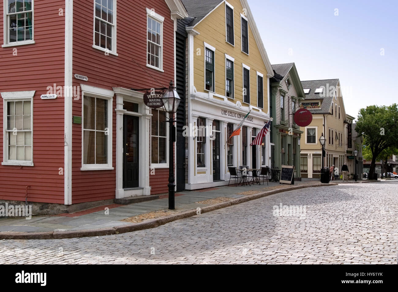 Une scène de rue dans le vieux quartier de la chasse à la baleine - New Bedford, MA Banque D'Images