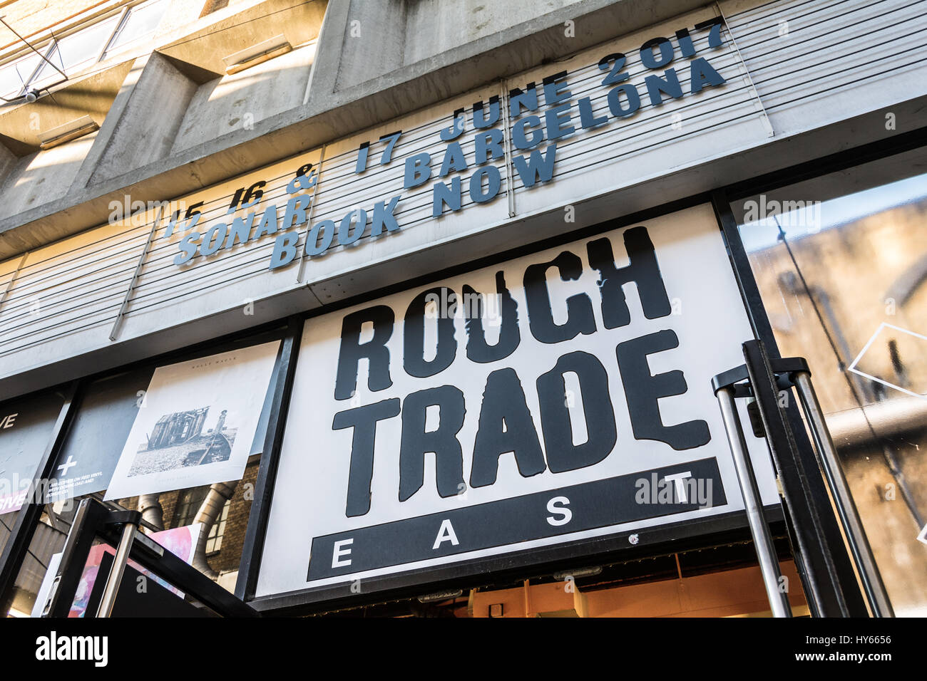 Entrée de Rough Trade East, Brick Lane, Londres, Royaume-Uni Banque D'Images