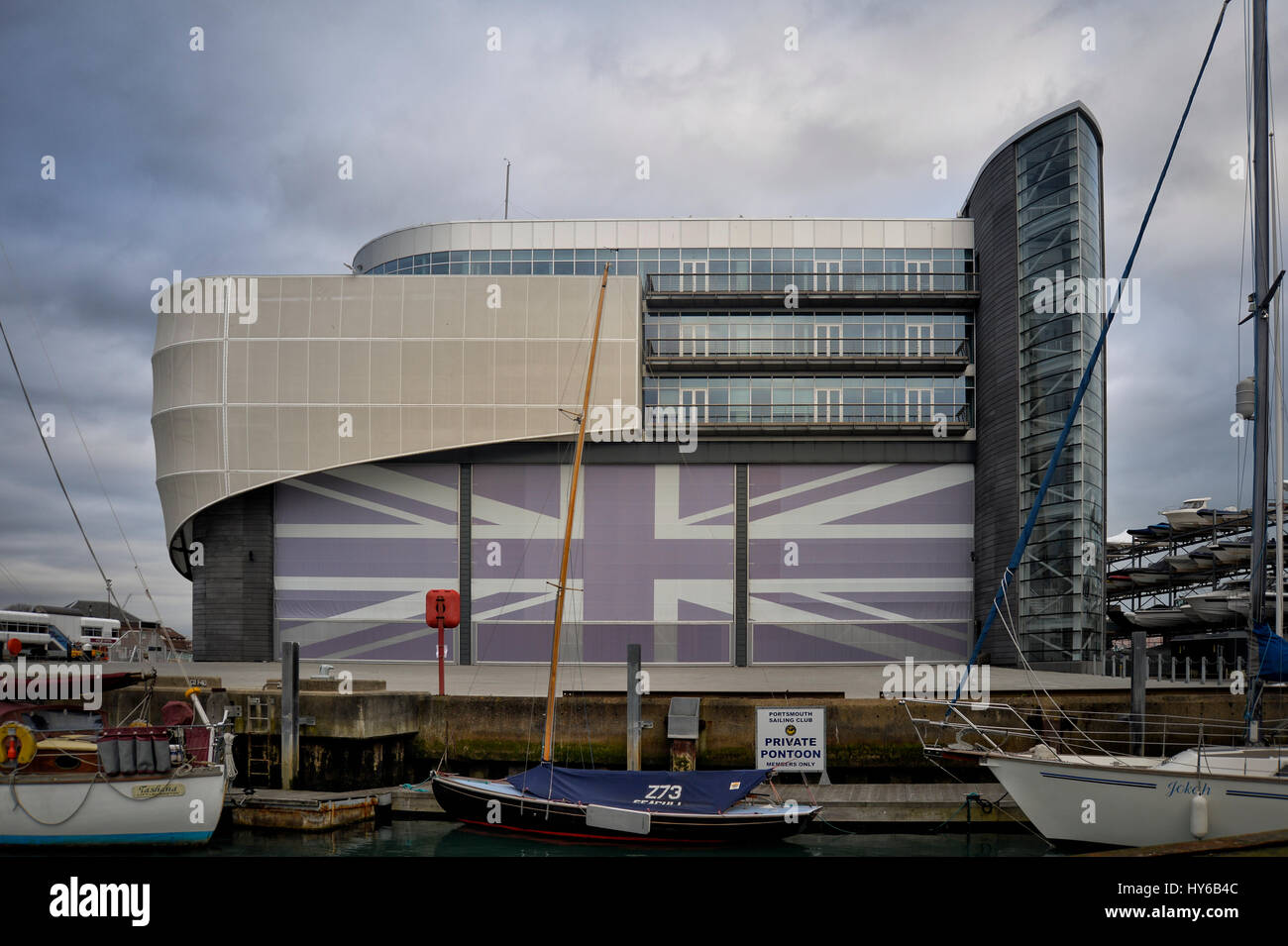 Land Rover équipe BAR (Ben Ainslie Racing) siège à Portsmouth Banque D'Images