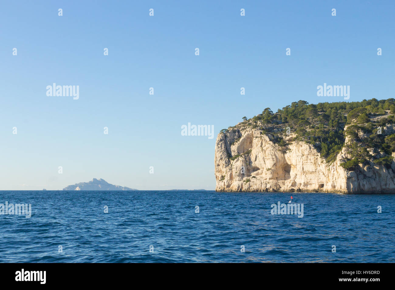 La belle nature des Calanques sur la côte d'Azur France. Parc National des Calanques près de Marseille. Nature et plein air Banque D'Images