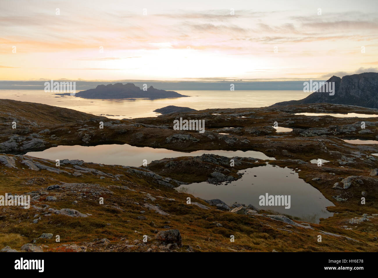 Les montagnes et les lacs en Bodømarka, à l'extérieur de Bodø, Norvège Banque D'Images