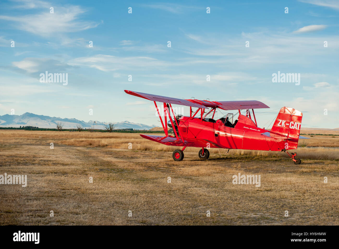 Un Ag-Cat Grumman G-164avion biplan à Pukaki Airport de Twizel. L'Ag Cat a été le premier avion spécialement conçu pour l'aviation agricole. Banque D'Images