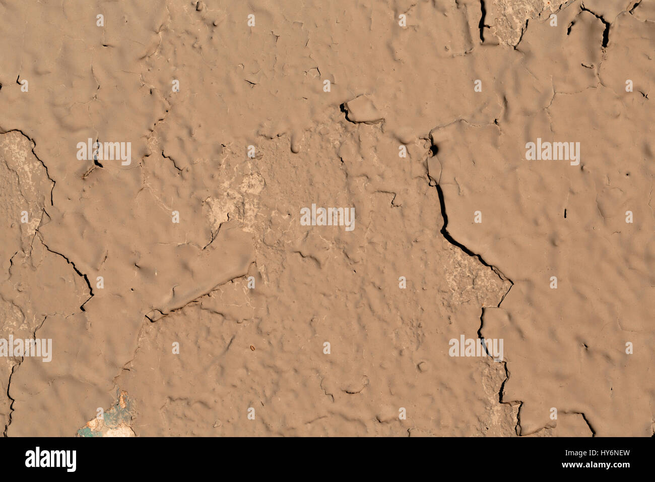 Vieux mur recouvert de plâtre teintes sombres. Banque D'Images