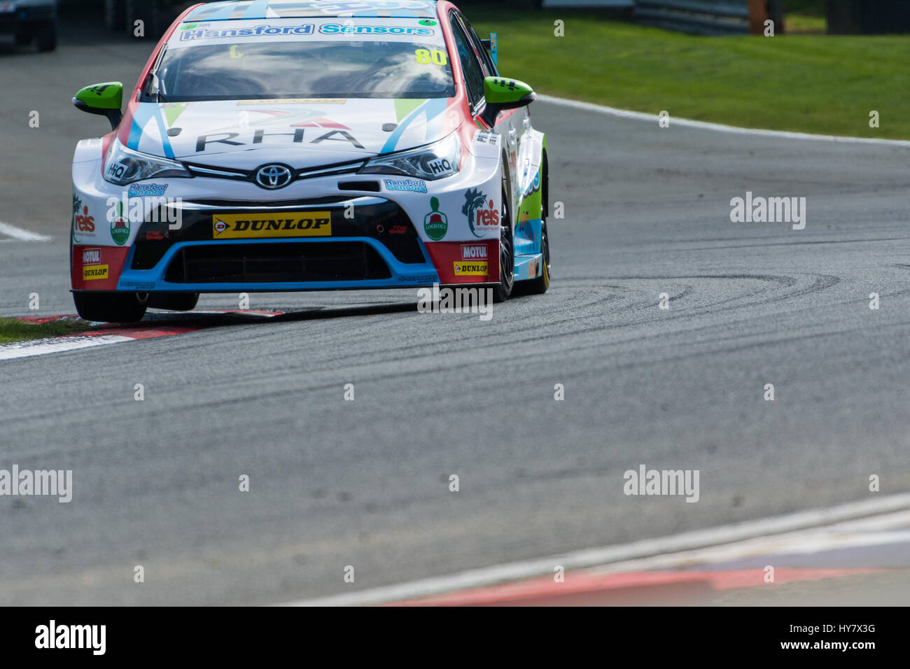 Fawkham, Longfield, UK. 2 avril, 2017. Pilote de course BTCC Tom Ingram et Speedworks Motorsport durs lors de la ronde 1 de la Dunlop MSA British Touring Car Championship à Brands Hatch circuit Indy (photo de Gergo Toth / Alamy Live News) Banque D'Images