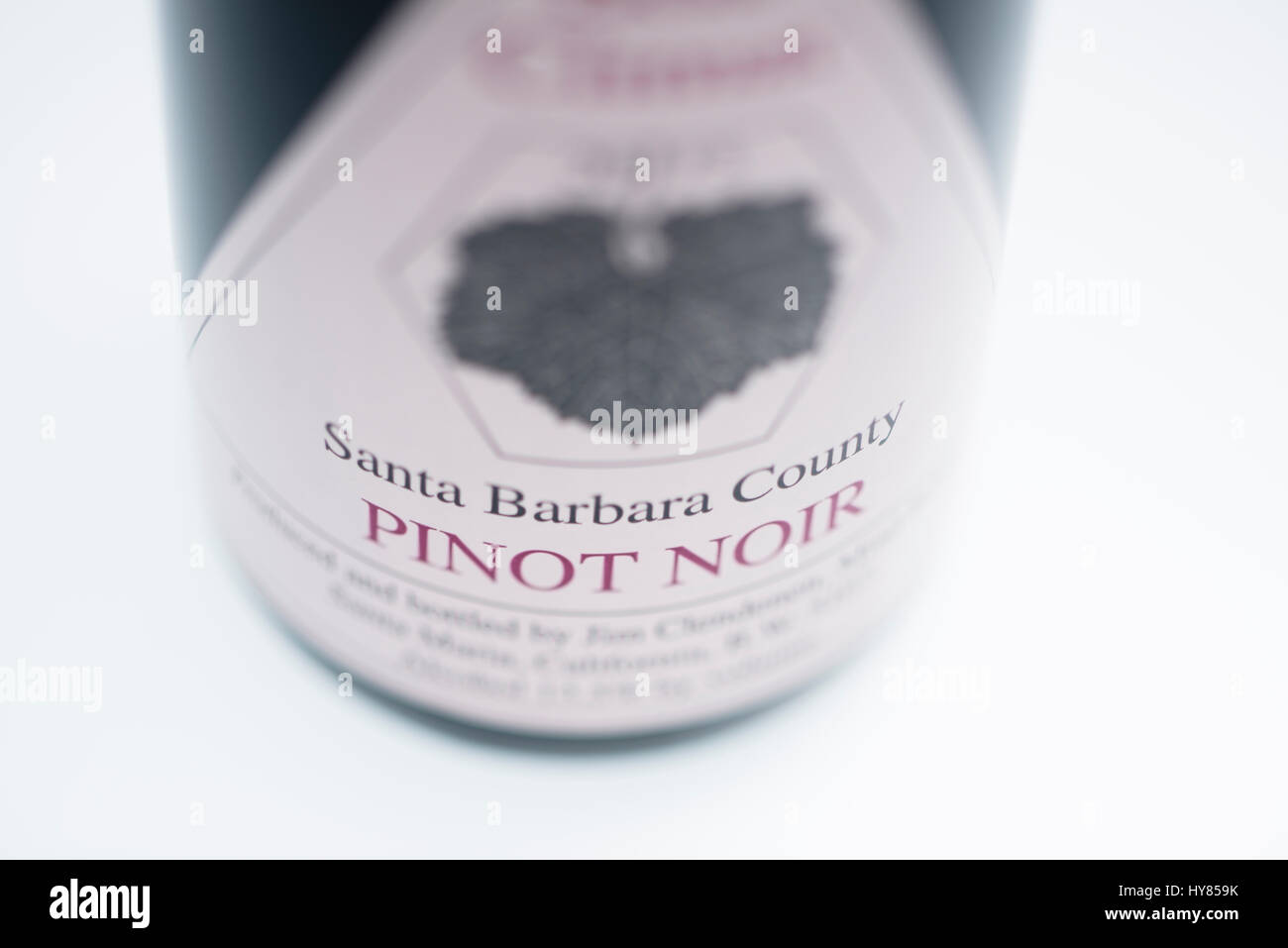 Étiquette de vin d'une bouteille de pinot noir de Santa Barbara Comté Banque D'Images