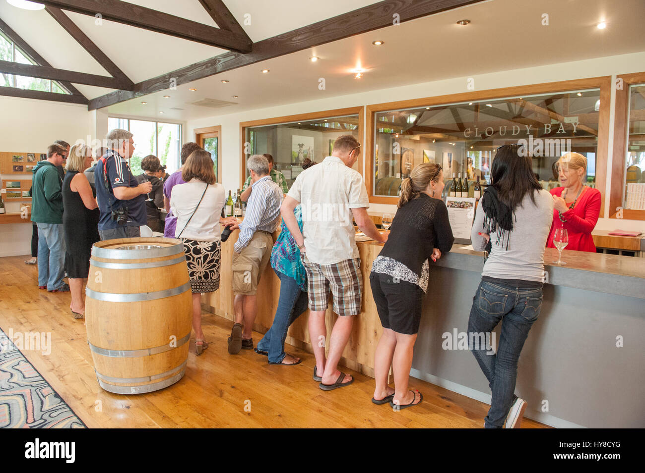 Dégustation de vin dans la région de Blenheim. Cette région de Marlborough a commencé l'industrie vinicole moderne en Nouvelle-Zélande. Banque D'Images