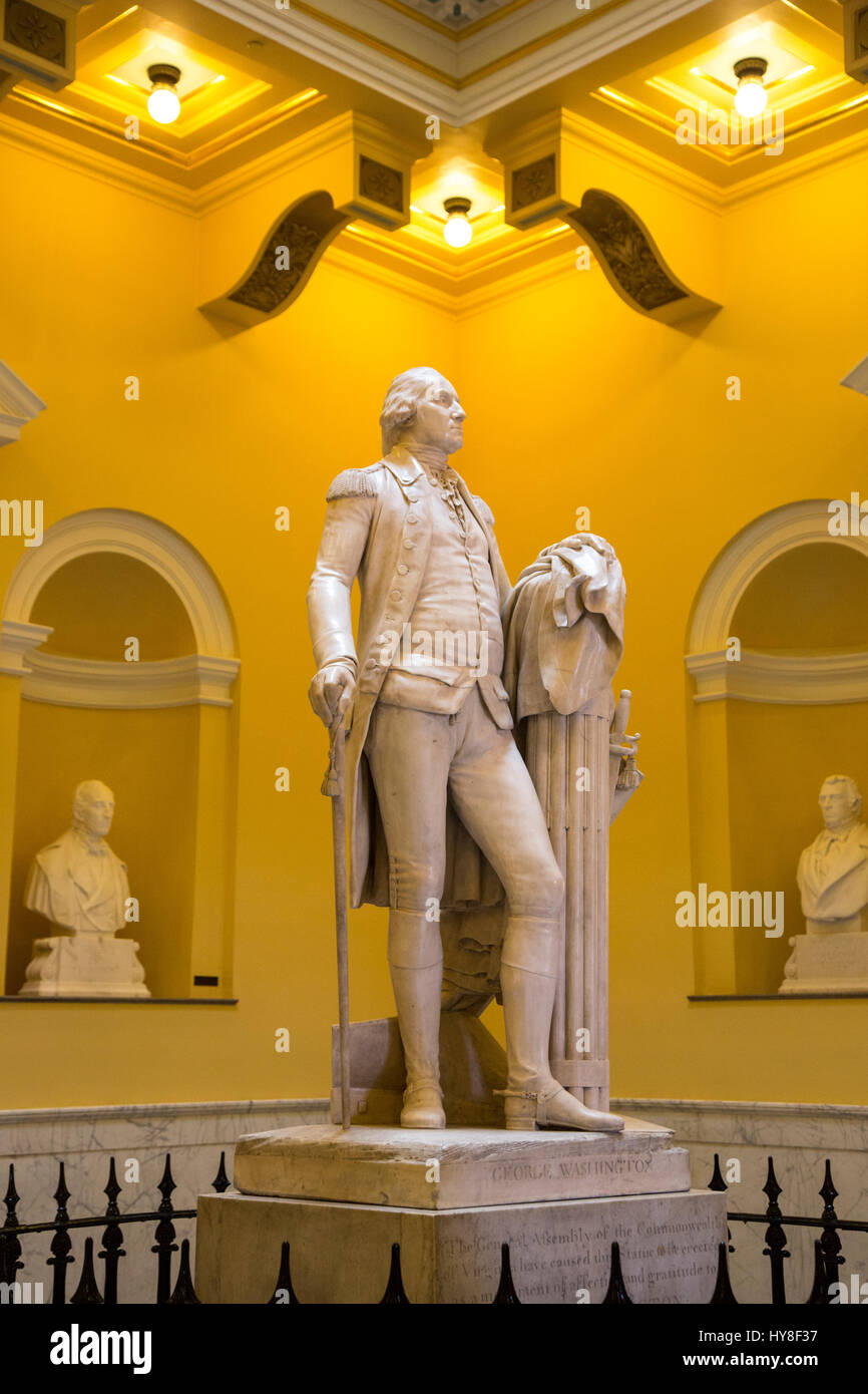 Richmond (Virginie). Statue de George Washington dans le State Capitol Building, érigée en 1796. Sculpteur : Jean-Antoine Houdon. Banque D'Images