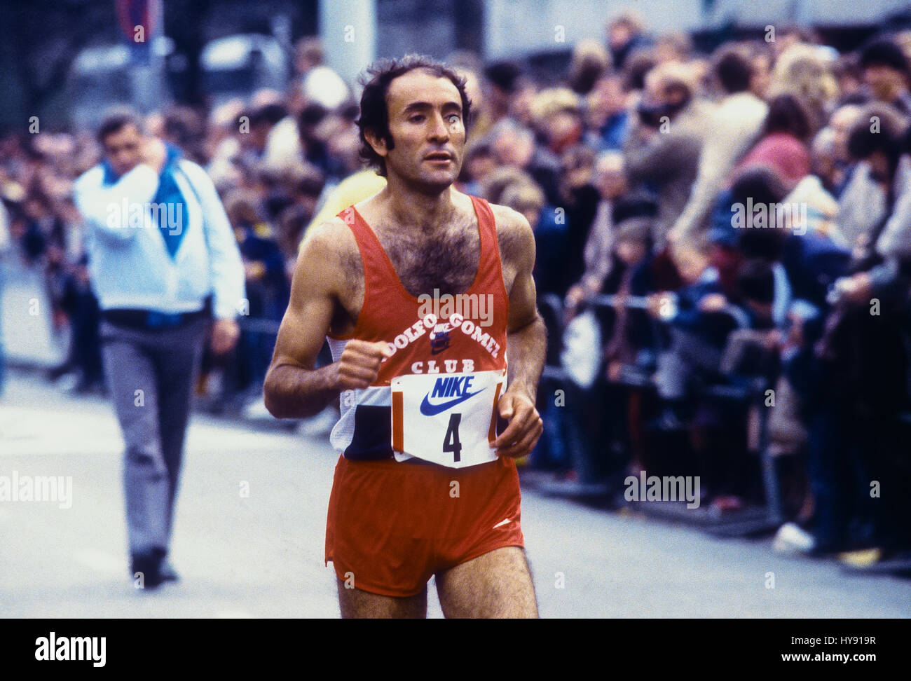 Rodolfo Gómez (MEX) qui se font concurrence sur le Marathon de Rotterdam 1983 Banque D'Images