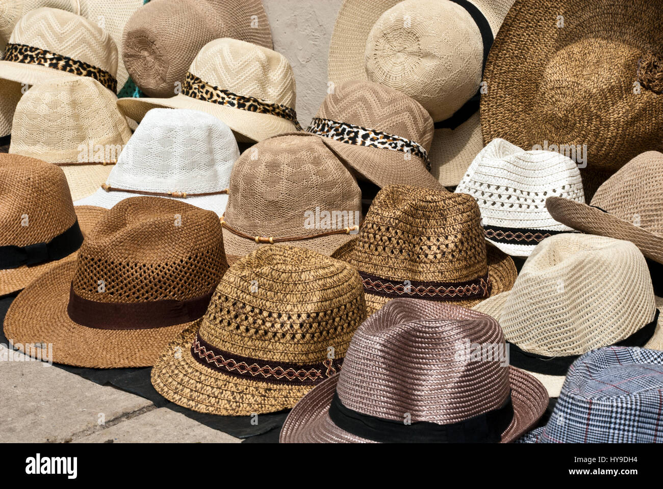 Accessoires - chapeaux en Amérique du Sud - Collection Photo Stock - Alamy