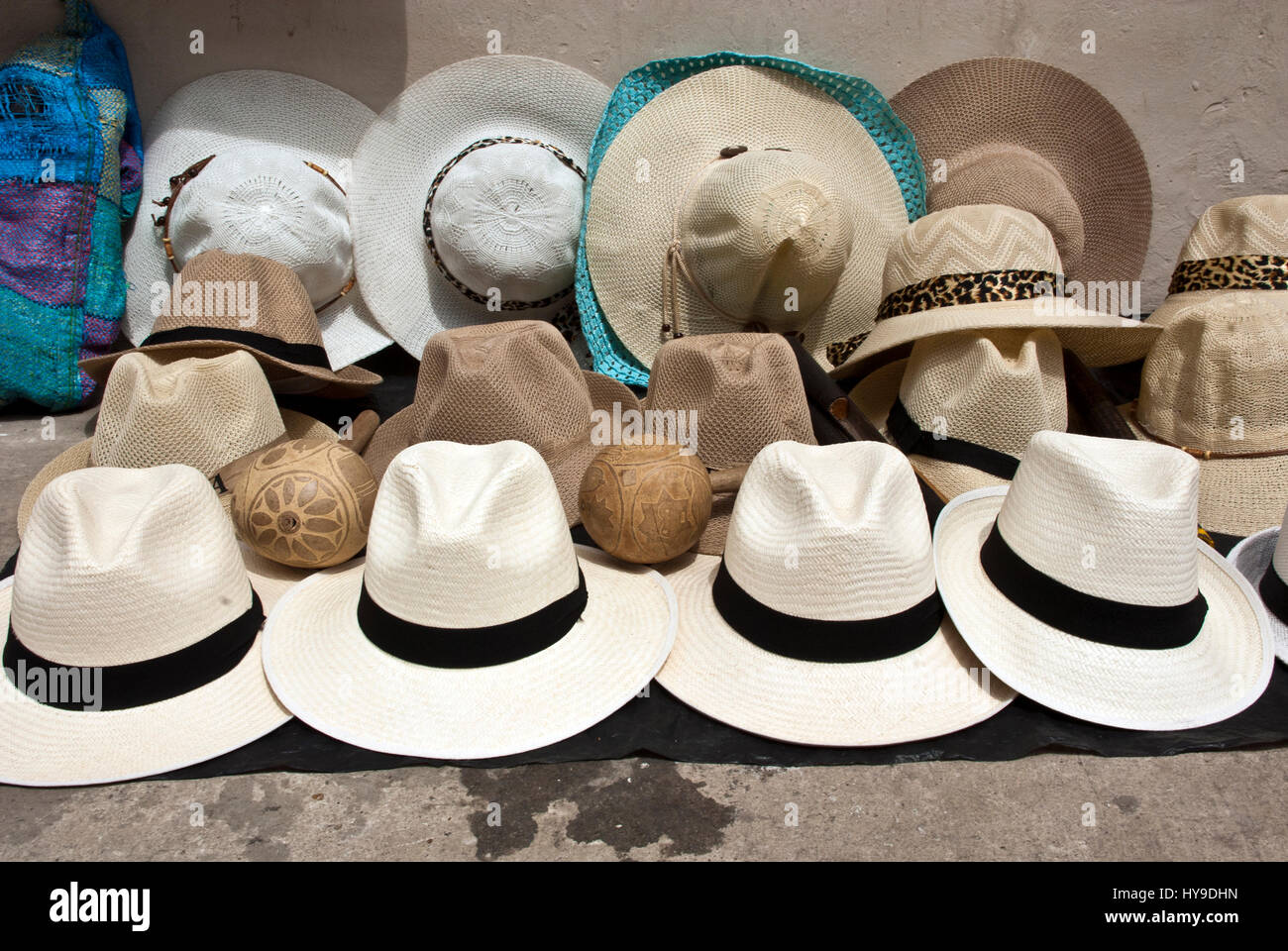 Accessoires - chapeaux en Amérique du Sud - Collection Photo Stock - Alamy