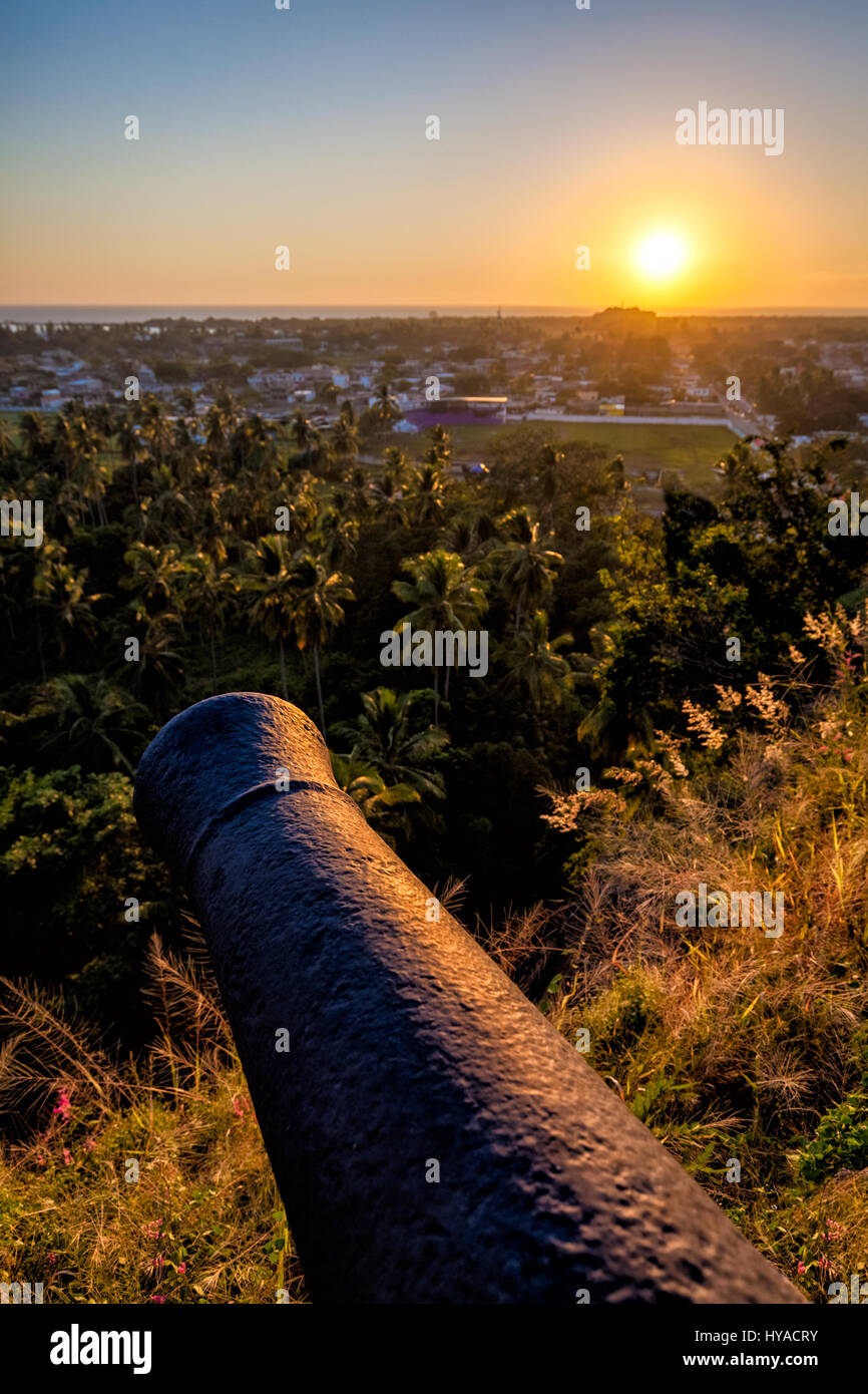 L'un des chanoines de la Contaduria fort donnant sur San Blas, Nayarit, Mexique. Banque D'Images