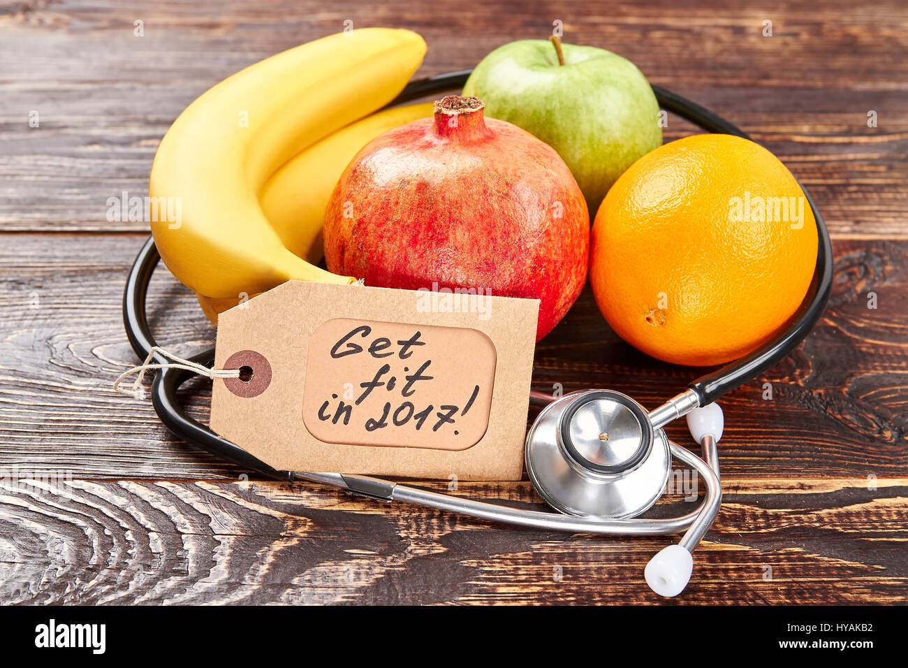Stéthoscope médical et de fruits. Culture de la vie en bonne santé. Banque D'Images
