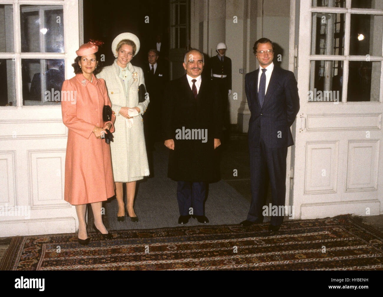 KUNG Hussein de Jordanie avec la reine Rania en visite d'Etat en Suède 2003 Banque D'Images