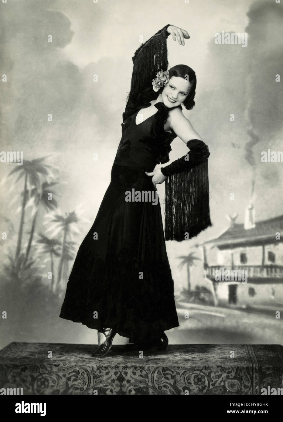 Danseuse cabaret Banque de photographies et d'images à haute résolution -  Alamy