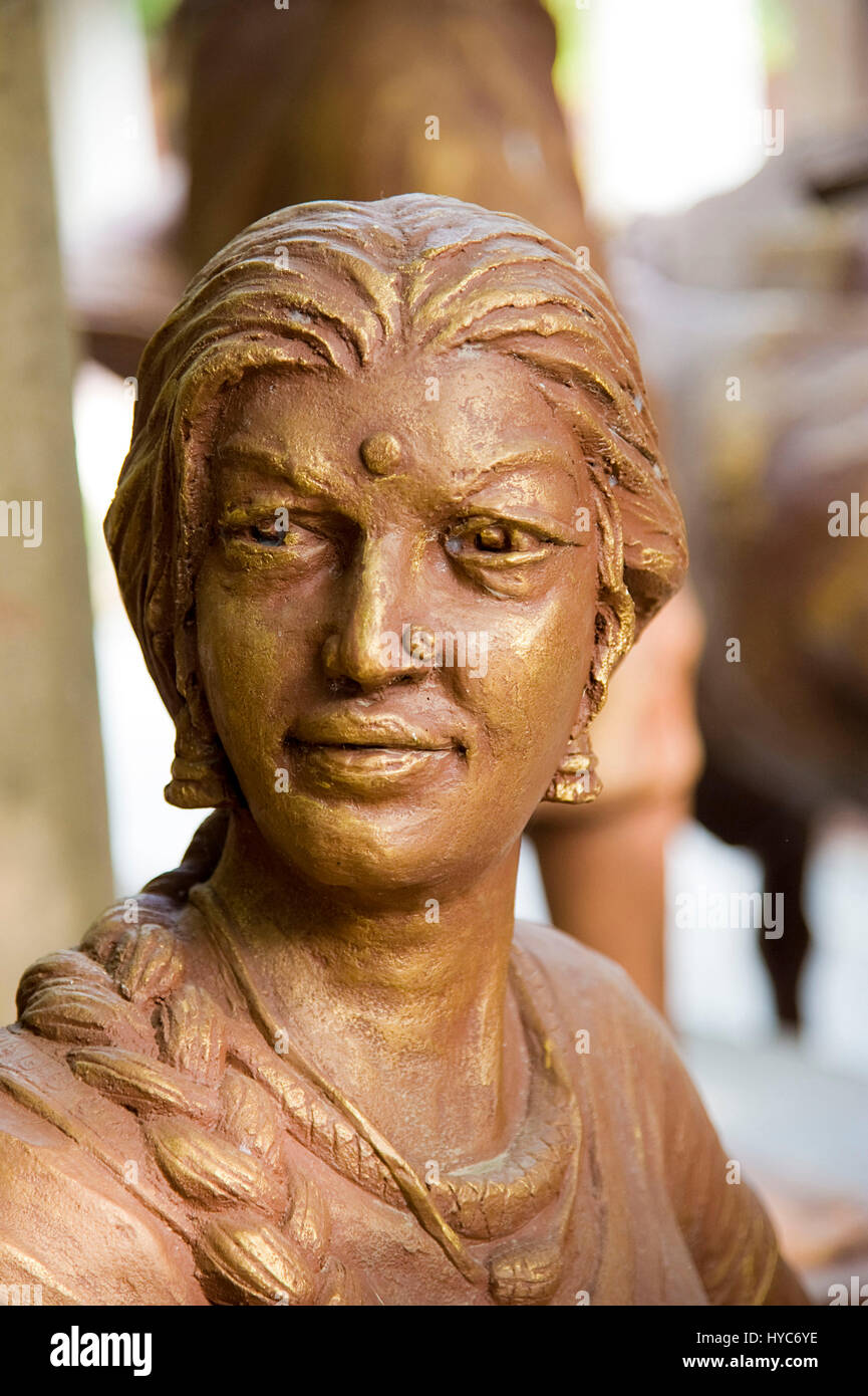 Sculpture de femme, kabir chaura, Varanasi, Uttar Pradesh, Inde, Asie Banque D'Images
