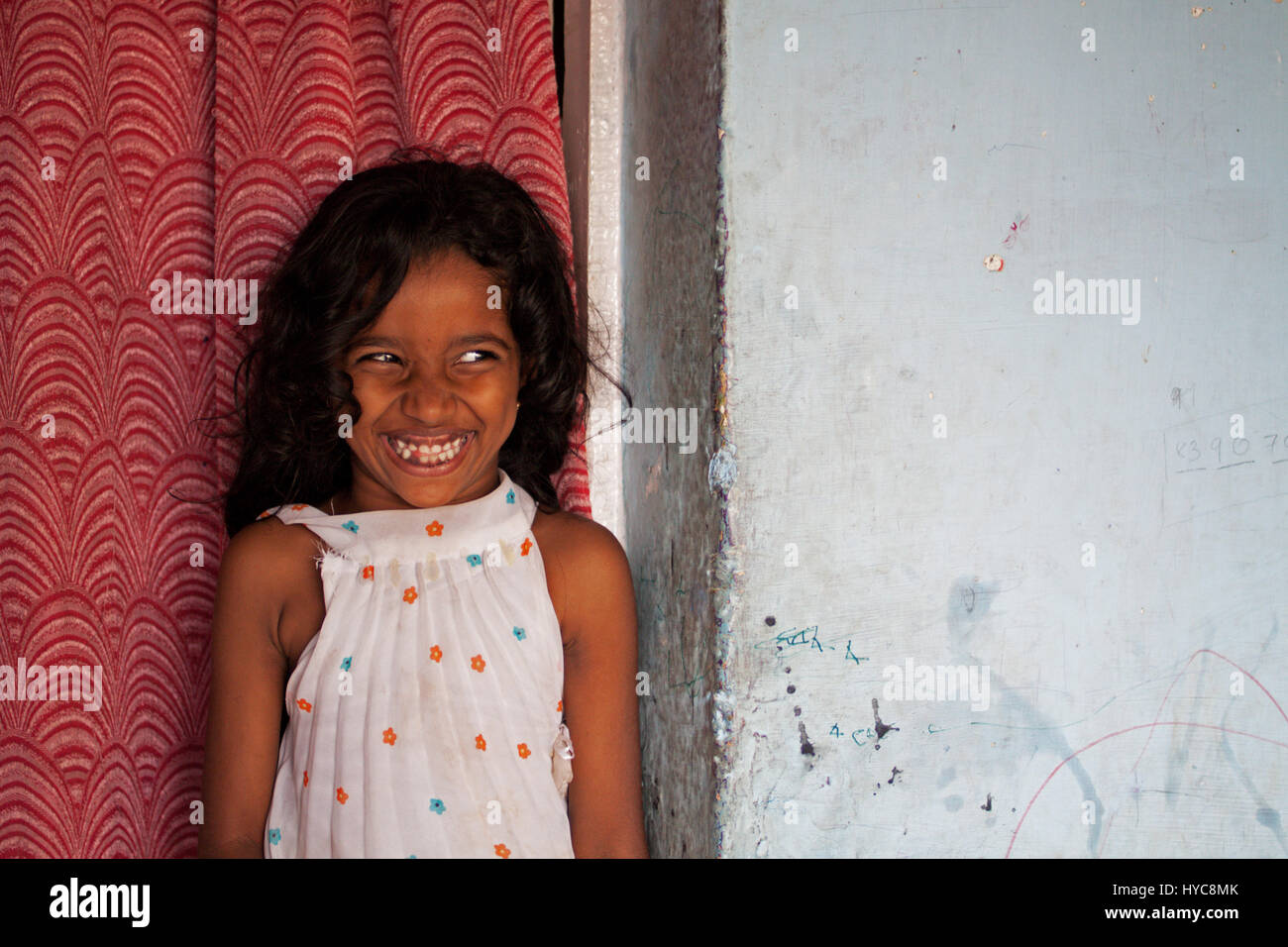 Portrait d'enfant, fille riant, enfant riant, Goa, Inde, Asie Banque D'Images