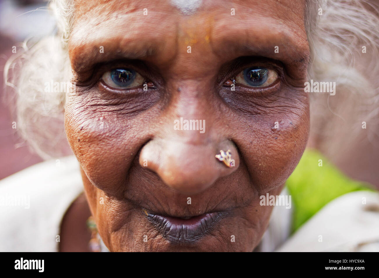 Portrait de vieille femme, grottes de Batu, Kuala Lumpur, Malaisie, Banque D'Images
