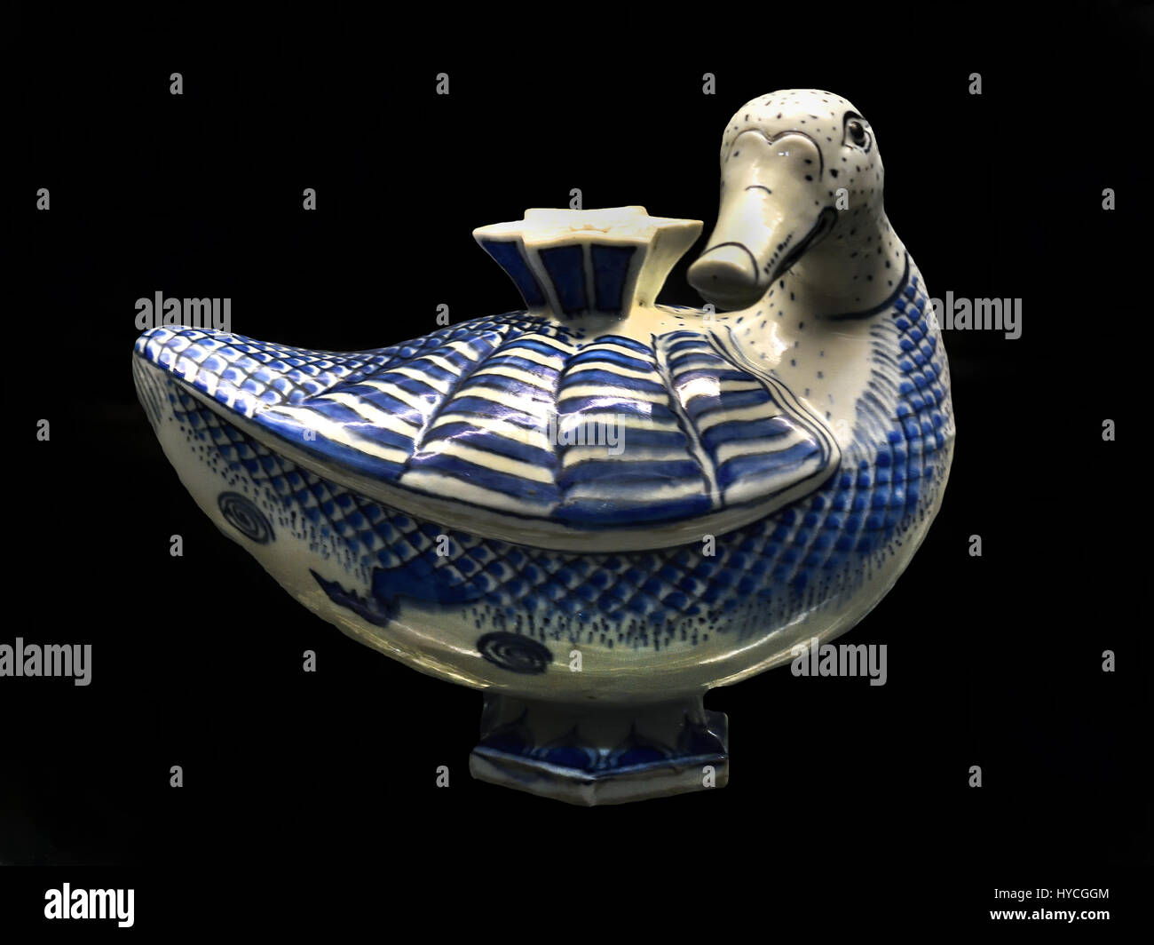 De canard sous glaçure bleu et noir ( poterie pipe - pipe de l'eau ) dynastie safavide en 17ème siècle : l'Iran, Qaliyan (Asie, Moyen-Orient, l'Iran) Banque D'Images