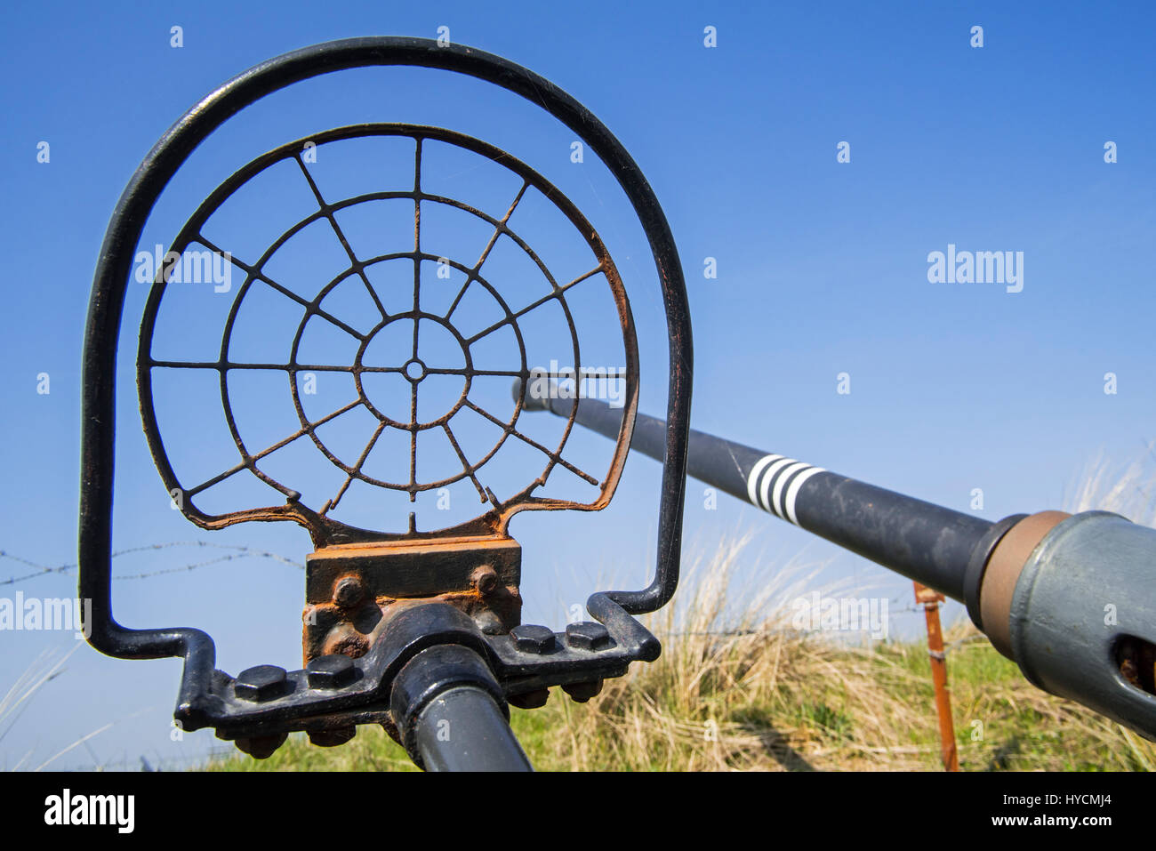 Le canon et la vue d'araignées de Flak 28 / 40 mm Bofors anti-aériens, auto-cannon à Raversyde / Atlantikwall Raversijde Mur de l'Atlantique, Belgique Banque D'Images