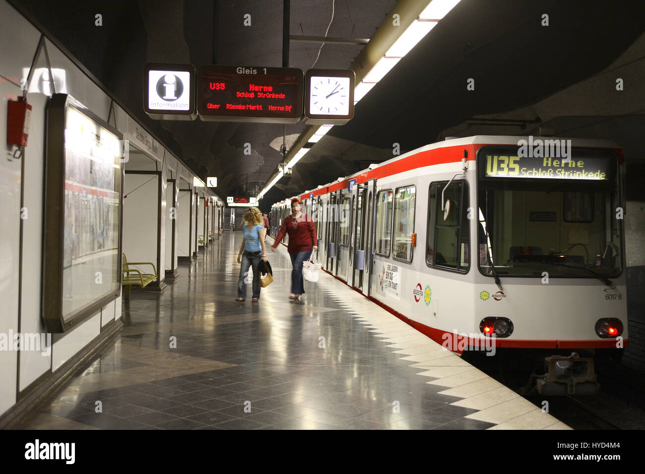 DEU, l'Allemagne, la région de la Ruhr, Bochum, station de métro Deutsches Stiftung Bergbaumuseum, Musée allemand de la mine. Banque D'Images