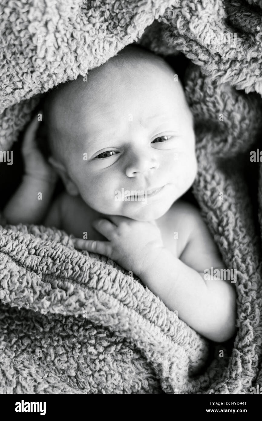 Portrait D Un Jour Bebe Garcon 0 1 Mois Photo Stock Alamy