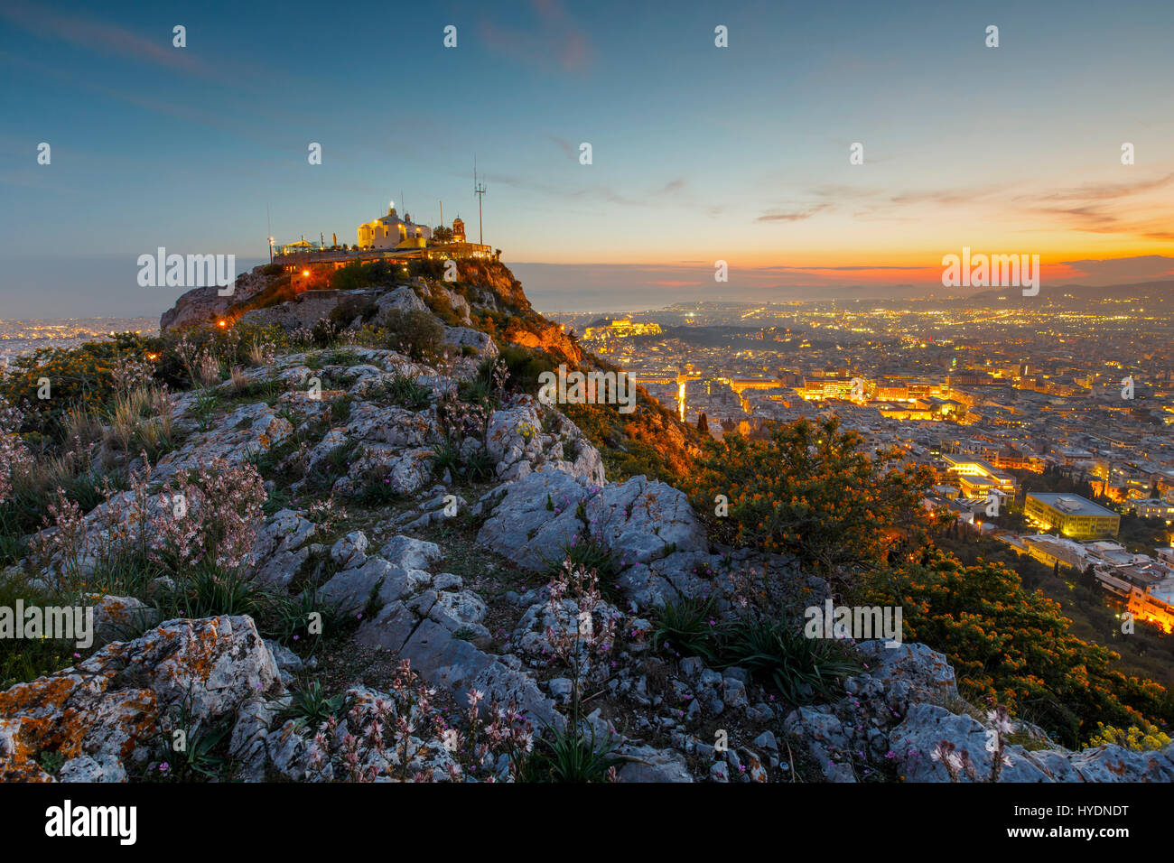 Vue d'Athènes depuis la colline du Lycabette au coucher du soleil, la Grèce. Banque D'Images
