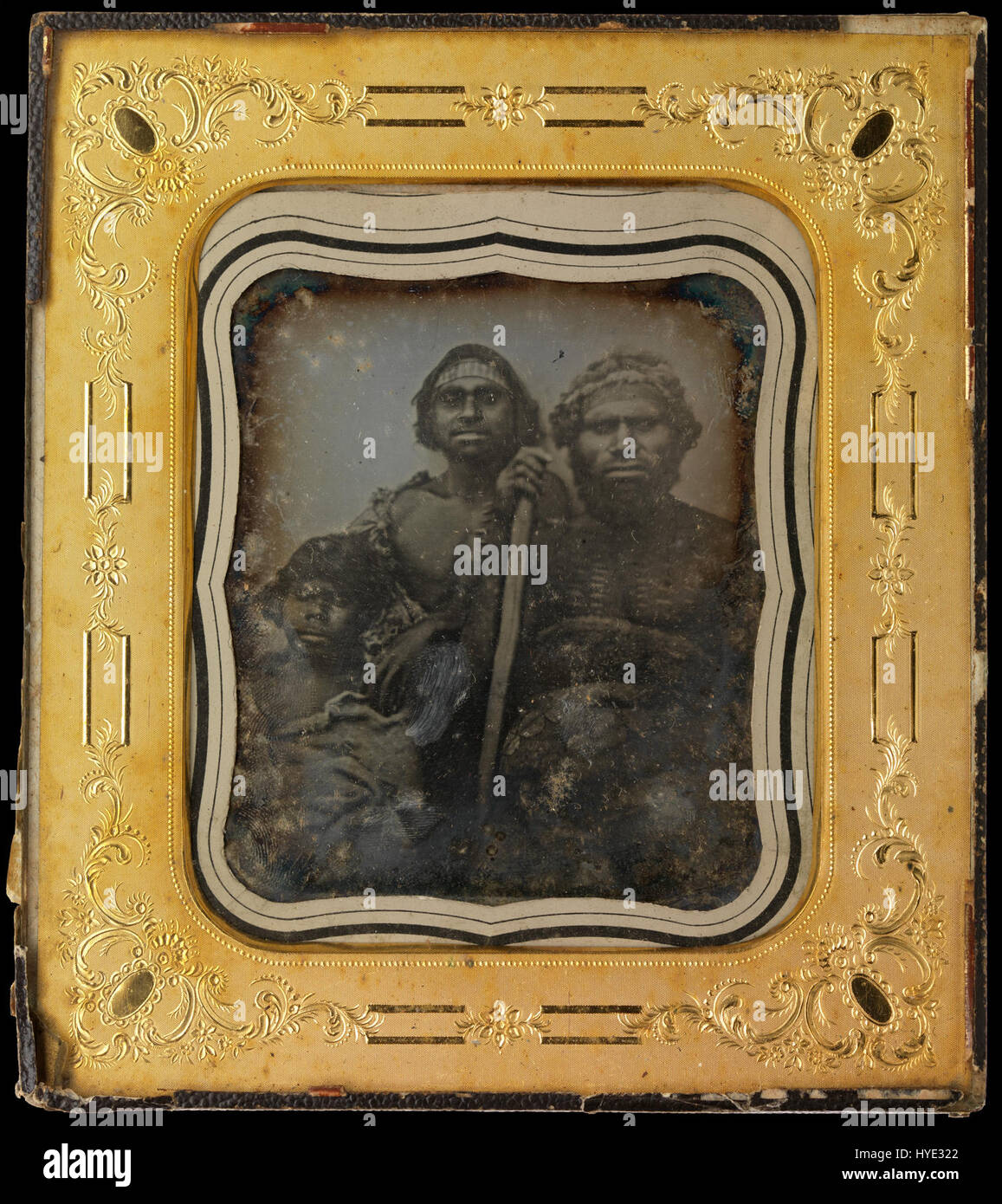 Cette photographie de Douglas Thomas Kilburn représente trois hommes aborigènes à Melbourne, Victoria, illustrant la culture et la société indigènes de l'Australie à la fin du XIXe siècle. Banque D'Images