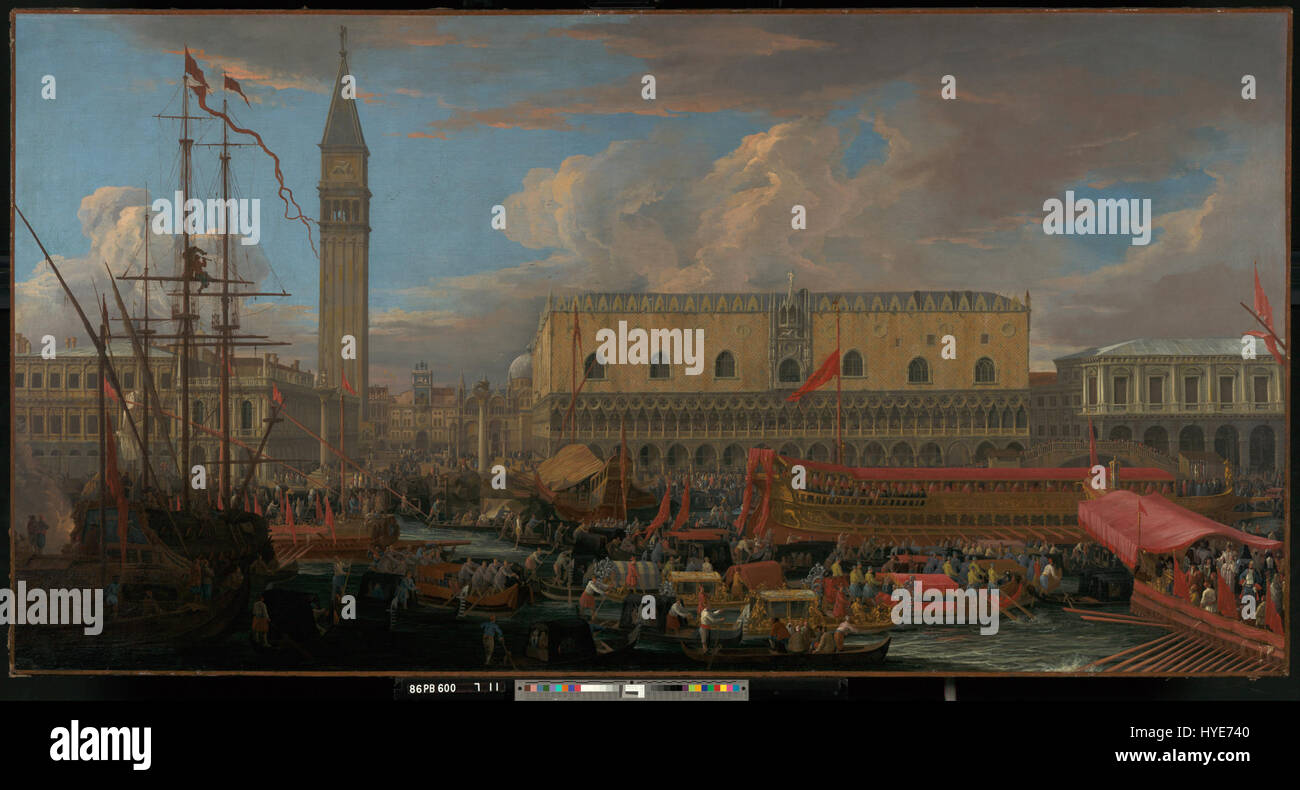 Luca Carlevarijs, un peintre italien, a créé *le Bucintoro partant du Bacino di San Marco*, un chef-d’œuvre qui capture la grandeur de la vie maritime vénitienne. La peinture met en valeur le bateau de cérémonie du Doge quittant le lagon, un moment important dans l'histoire vénitienne. Banque D'Images