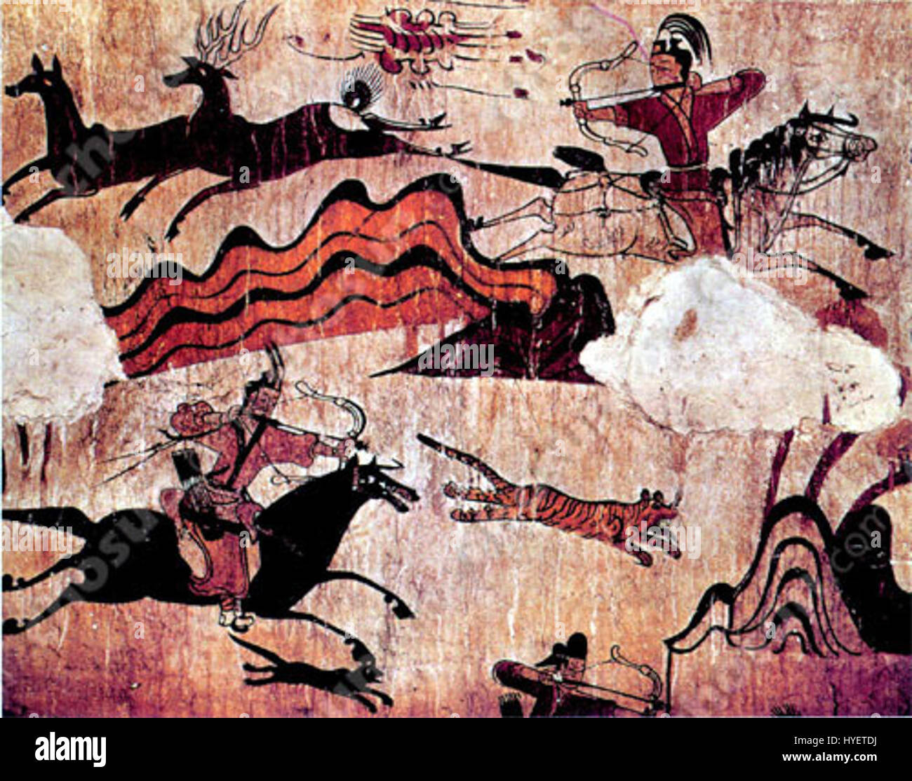 Cette œuvre d'art historique représente le tir à l'arc à cheval, une compétence pratiquée par diverses cultures anciennes, en particulier en Asie centrale au IVe siècle de notre ère. La scène reflète l'importance tactique des archers montés dans la guerre pendant cette période. Banque D'Images