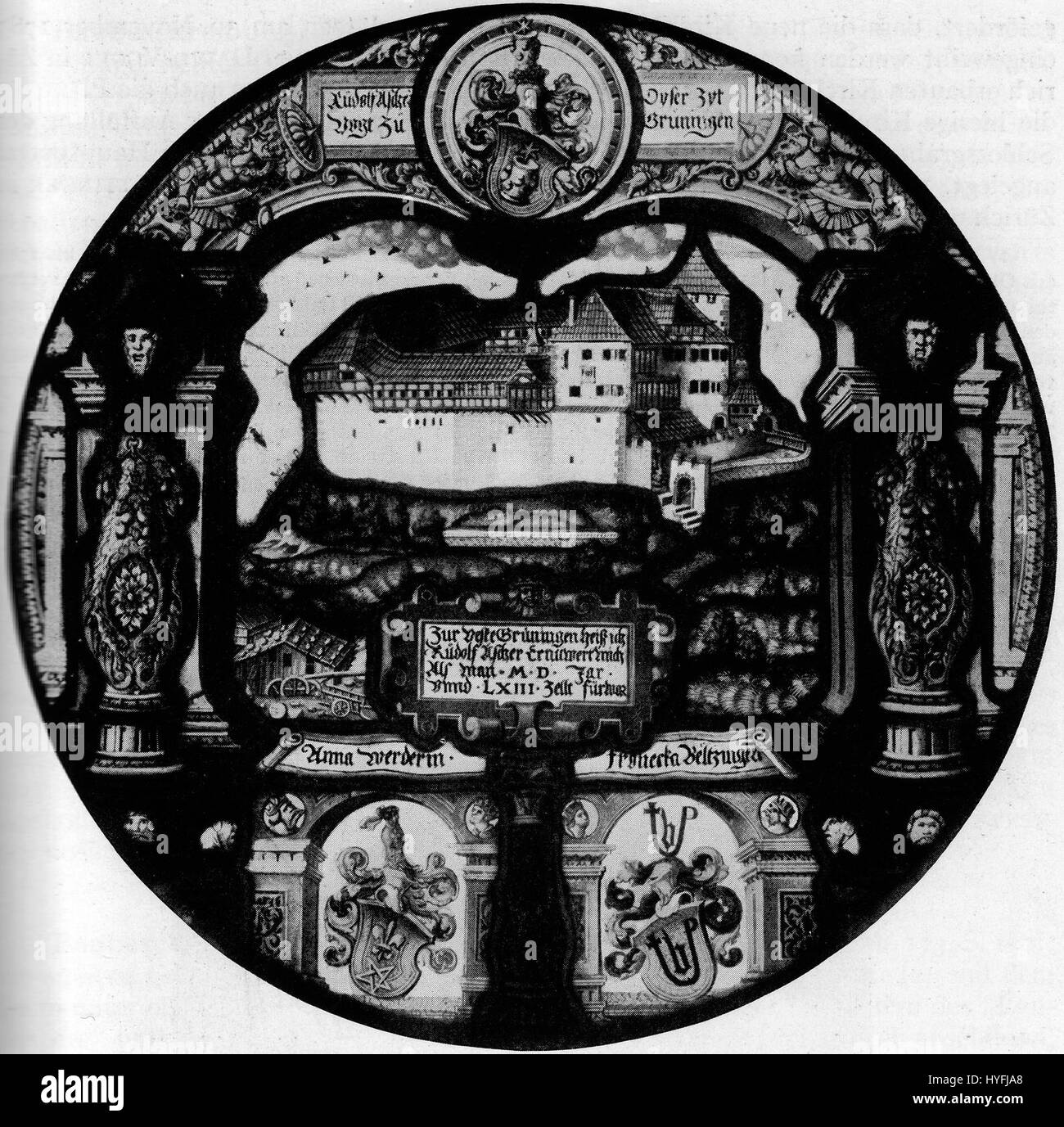 'Groningiaevitrum1563' de J.M. Murer I est une pièce historique créée en 1563, représentant un vitrail. L'œuvre représente l'artisanat et les thèmes religieux de l'époque, mettant en valeur l'art du vitrail et son rôle dans les églises et les édifices religieux. Banque D'Images