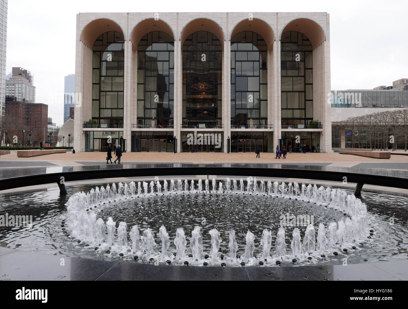 Le Metropolitan Opera House, au Lincoln Center à New York City Banque D'Images