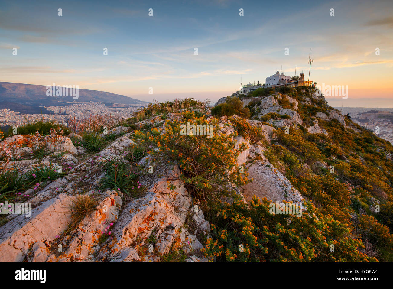 Vue d'Athènes depuis la colline du Lycabette au coucher du soleil, la Grèce. Banque D'Images