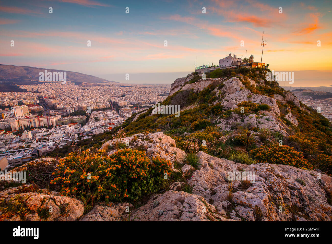 Vue d'Athènes depuis la colline du Lycabette au coucher du soleil, la Grèce. Banque D'Images