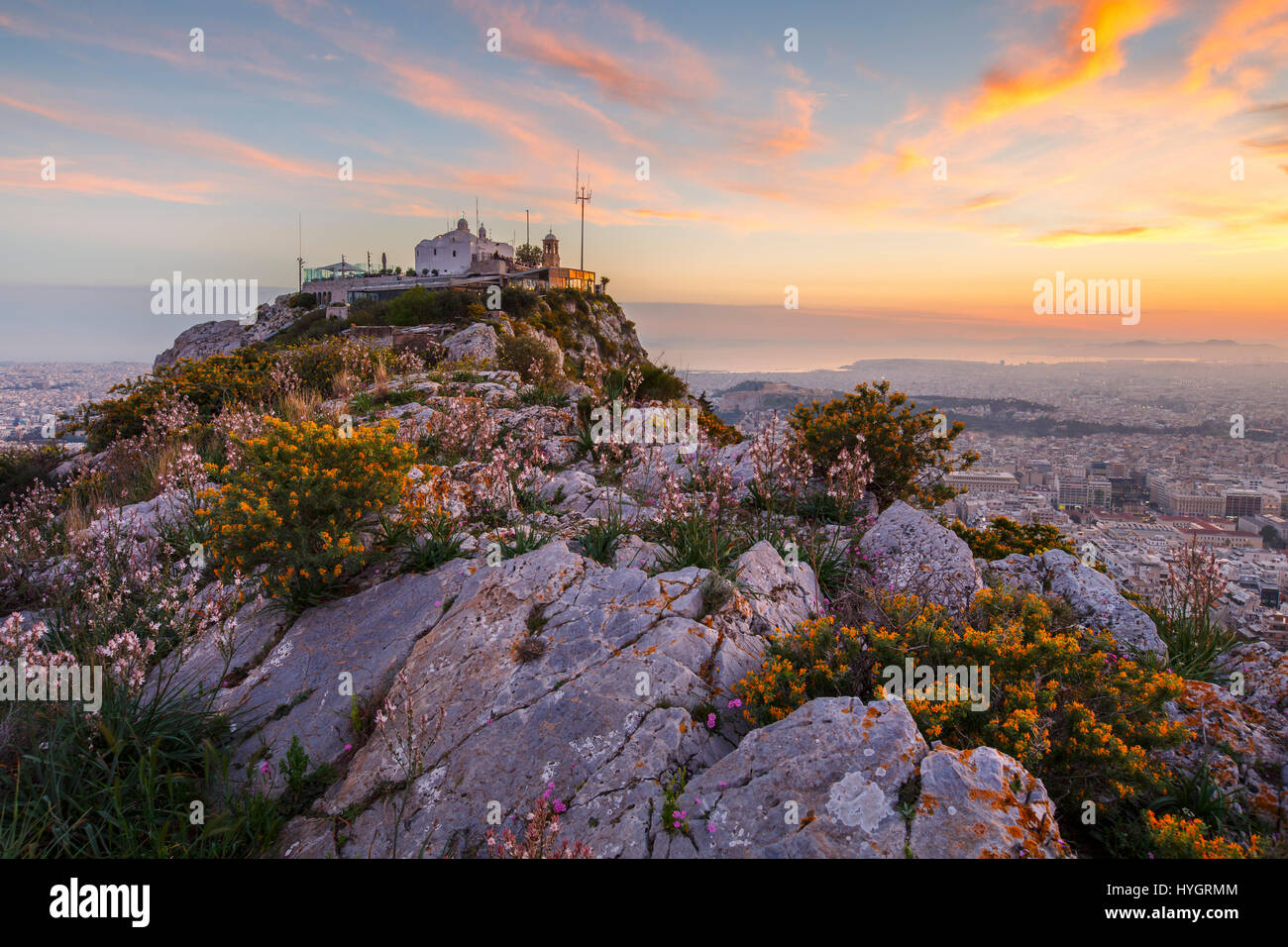 Vue d'Athènes depuis la colline du Lycabette au coucher du soleil, la Grèce. Banque D'Images