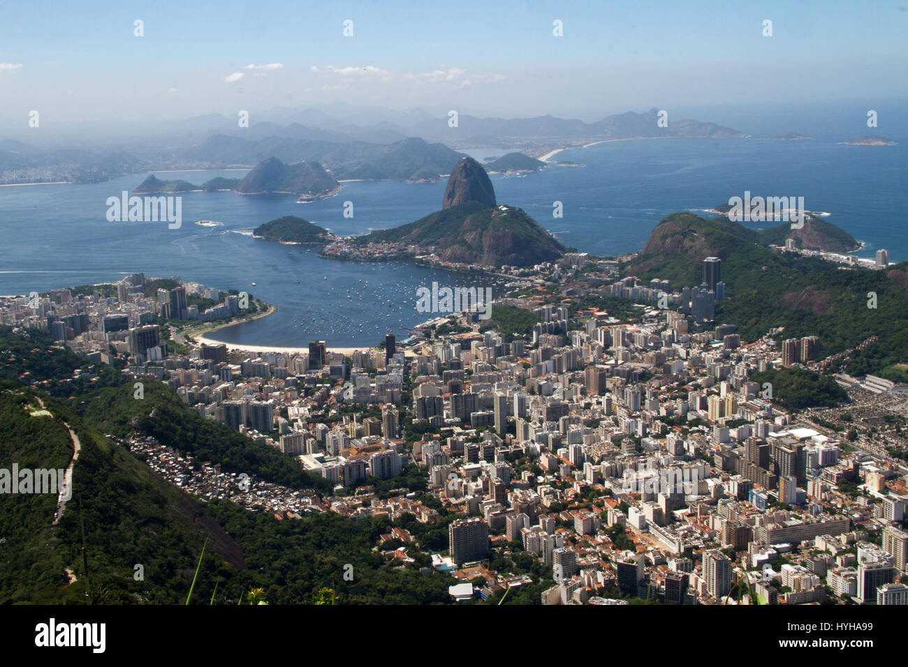 RIO DE JANEIRO, 30.03.2017 : Vue de ville de Rio de Janeiro et neighboors. (Photo : Néstor J. Beremblum / Alamy News) Banque D'Images