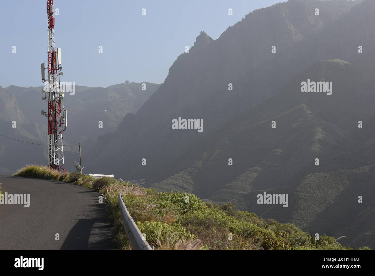 Antennes sur sommet des montagnes Banque D'Images