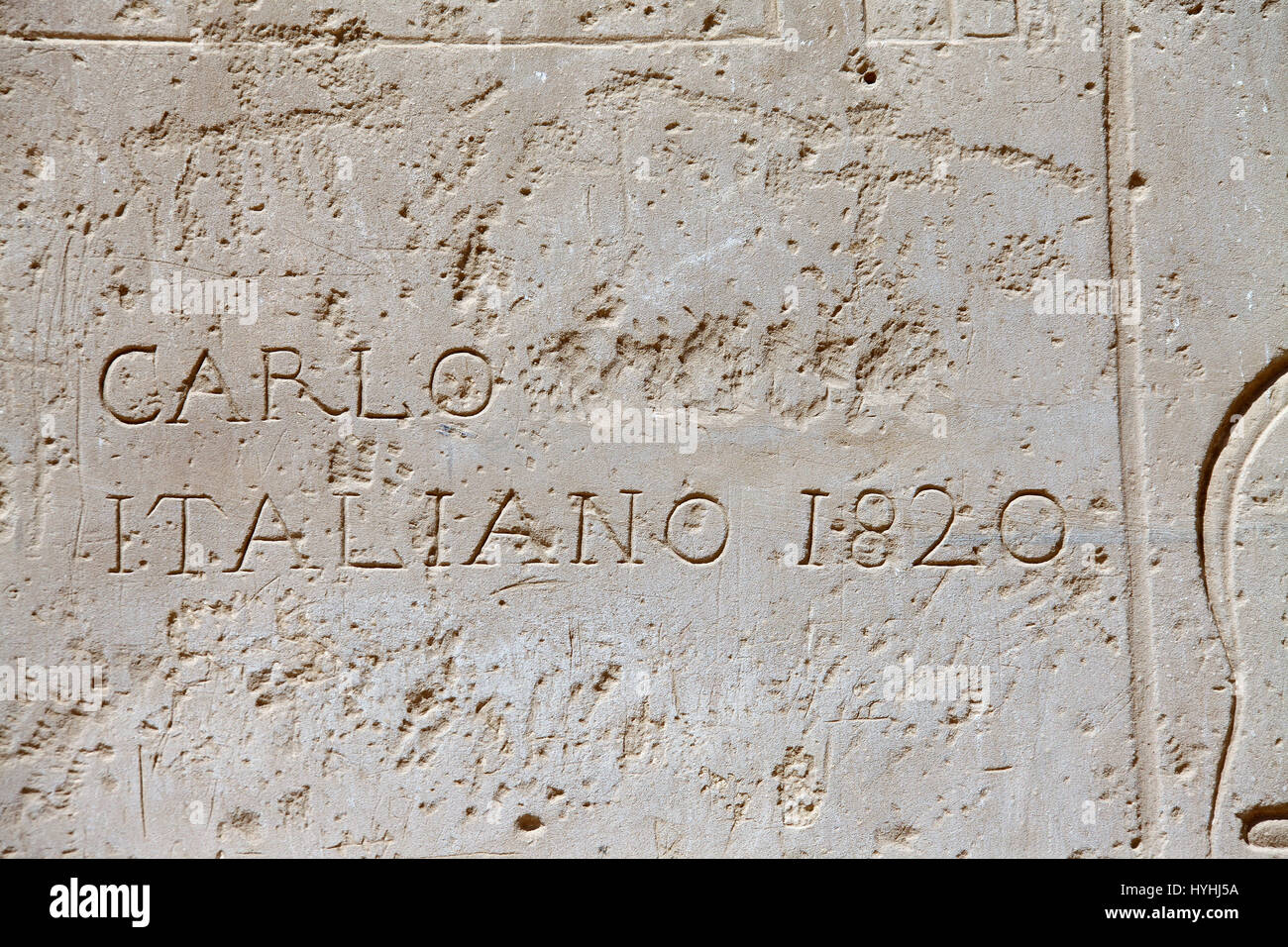 CARLO ITALIANO 1820 sculpté dans la pierre au temple funéraire de Ramsès le Grand à Louxor Banque D'Images CARLO ITALIANO 1820 sculpté dans la pierre au temple funéraire de Ramsès le Grand à Louxor Banque D'Images