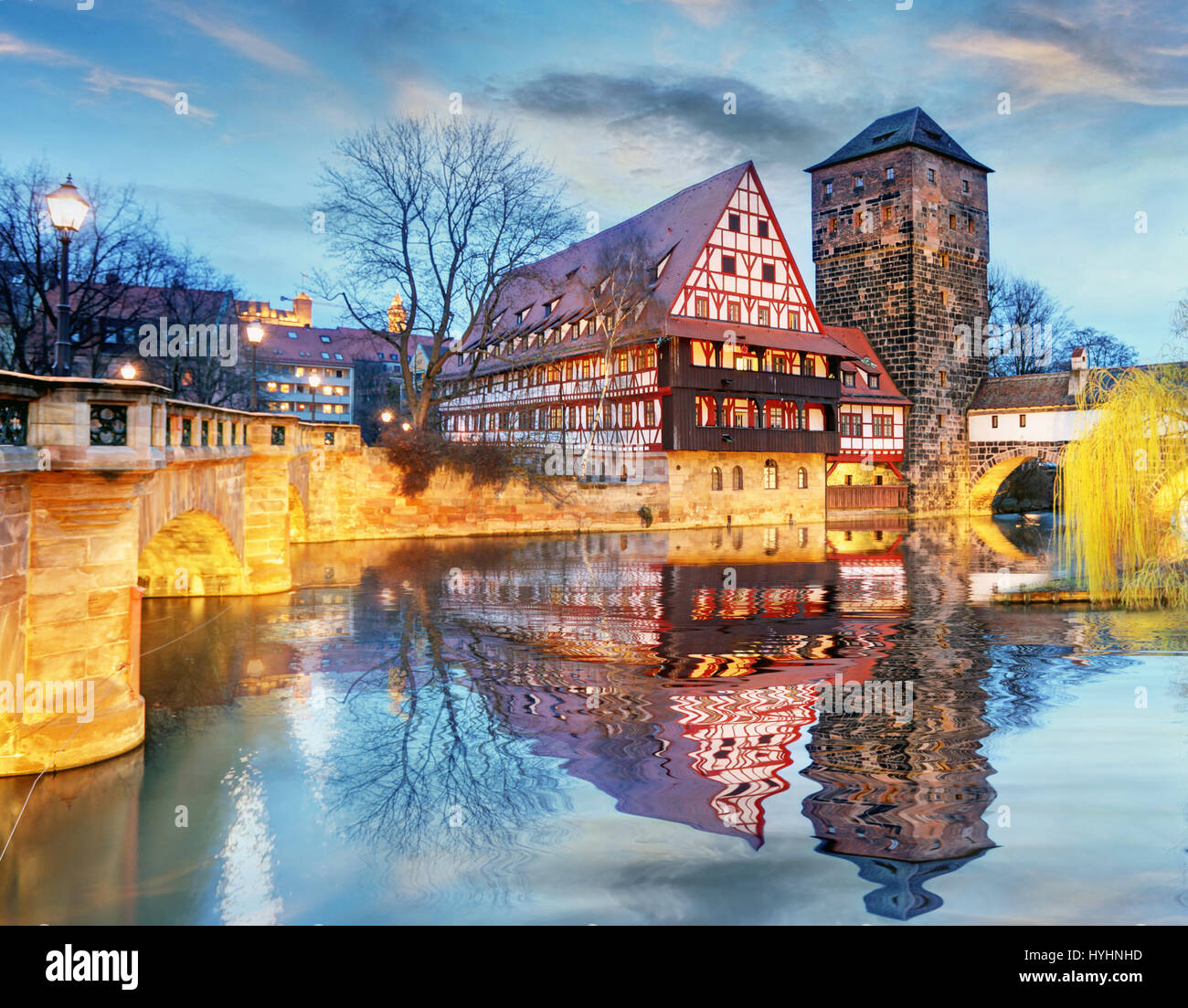 La ville de Nuremberg - Les bords de la rivière Pegnitz, Allemagne Banque D'Images