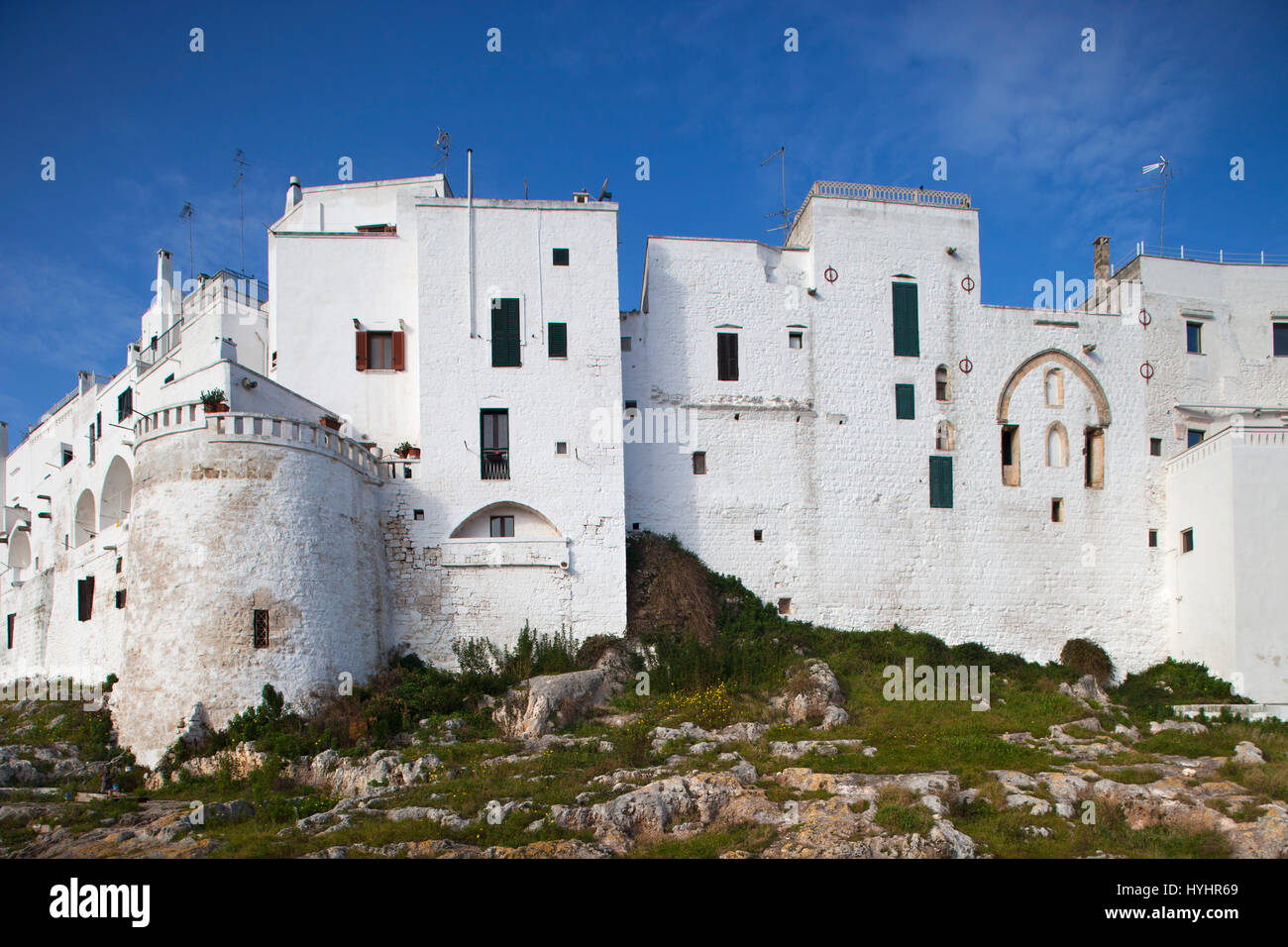 Les murs de la ville blanche et de la vieille ville, Ostuni, Pouilles, Italie, Europe Banque D'Images