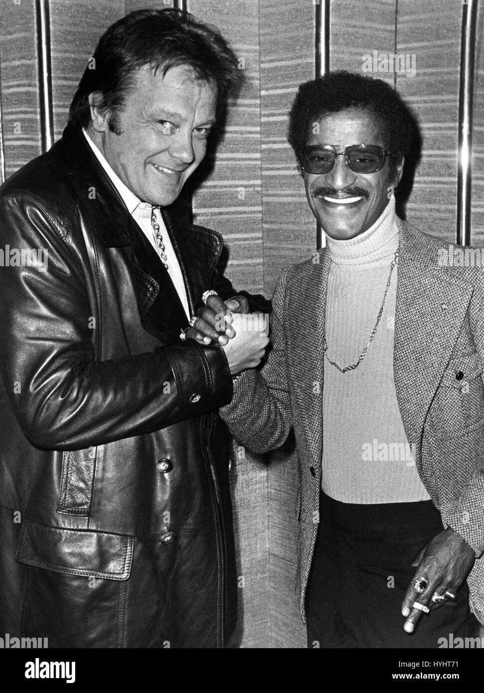 SAMMY DAVIS J:R acteur et artiste du spectacle USA 1988 La réunion acteur et réalisateur suédois Gunnar Hellström Banque D'Images