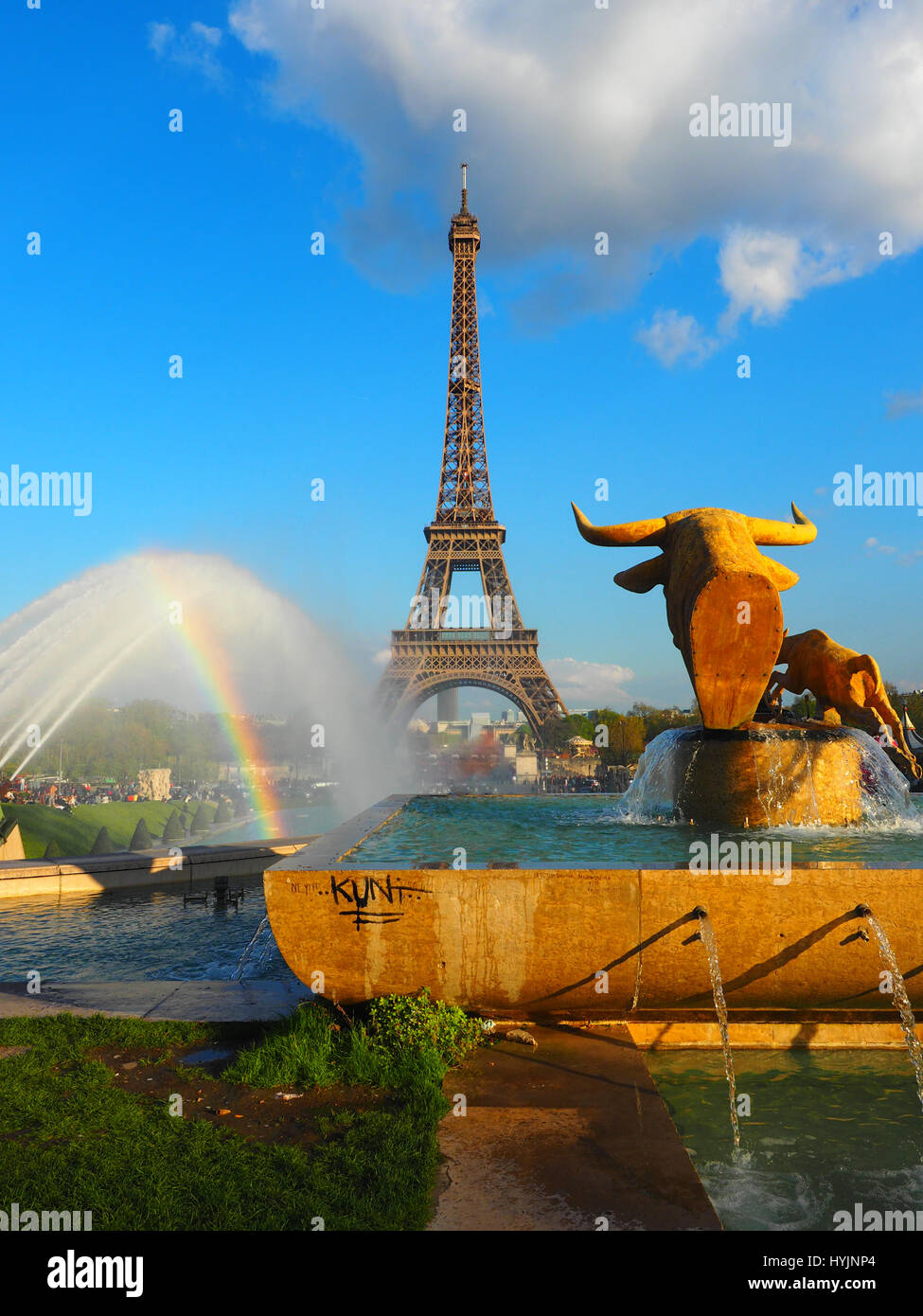 Belle scène en face de la Tour Eiffel, Paris, France Banque D'Images