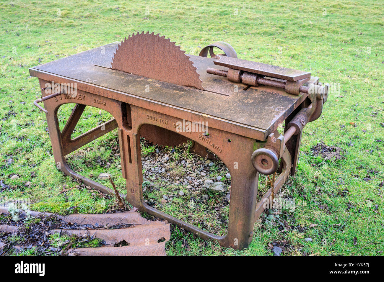 Banc de scie Banque de photographies et d'images à haute résolution - Alamy