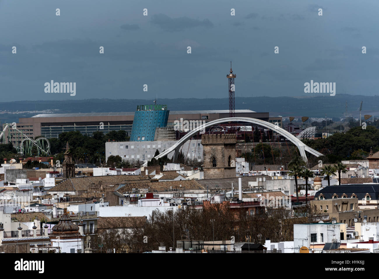 Skyline de Séville depuis le haut ofv le Metropol Parasol, situé à La Encarnacion Plaza (place) dans la vieille ville de Séville en Andulisa Province, Banque D'Images