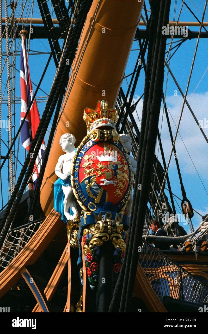 AJAXNETPHOTO. L'année 2003. PORTSMOUTH, Angleterre. - Premier taux de proue - de l'amiral Horatio Nelson, navire amiral HMS Victory SUR L'AFFICHAGE DANS LE QUARTIER HISTORIQUE DE PORTSMOUTH DOCKYARD. PHOTO:JONATHAN EASTLAND/AJAX. REF : 3478/4 Banque D'Images